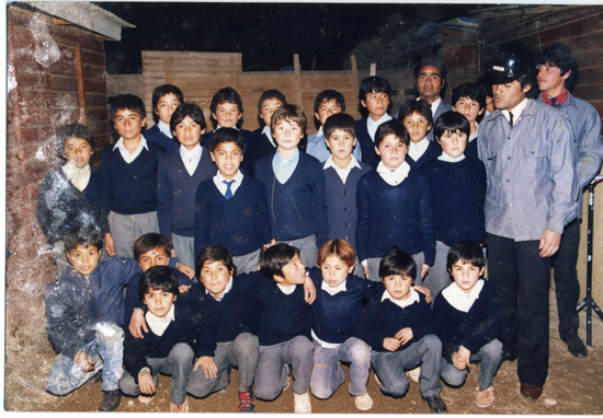 Niños en el cuartel de bomberos