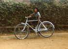 Niño en bicicleta Niño en bicicleta
