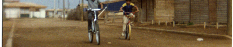 Niños en bicicletas Niños en bicicletas