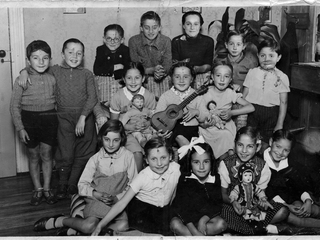 Reunión de niños Reunión de niños