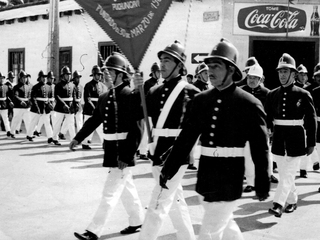 Desfile bomberos de la Primera Compañía de Puchuncaví