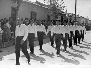 Primeros desfiles de la primera compañía Primeros desfiles de la primera compañía