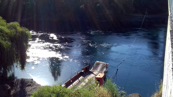 Balsa en Puerto Lapi