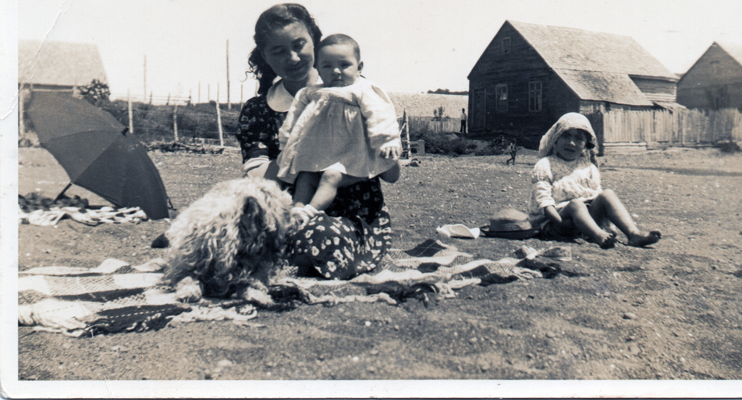 Blanca Bontes y su hija Alicia Blanca Bontes y su hija Alicia