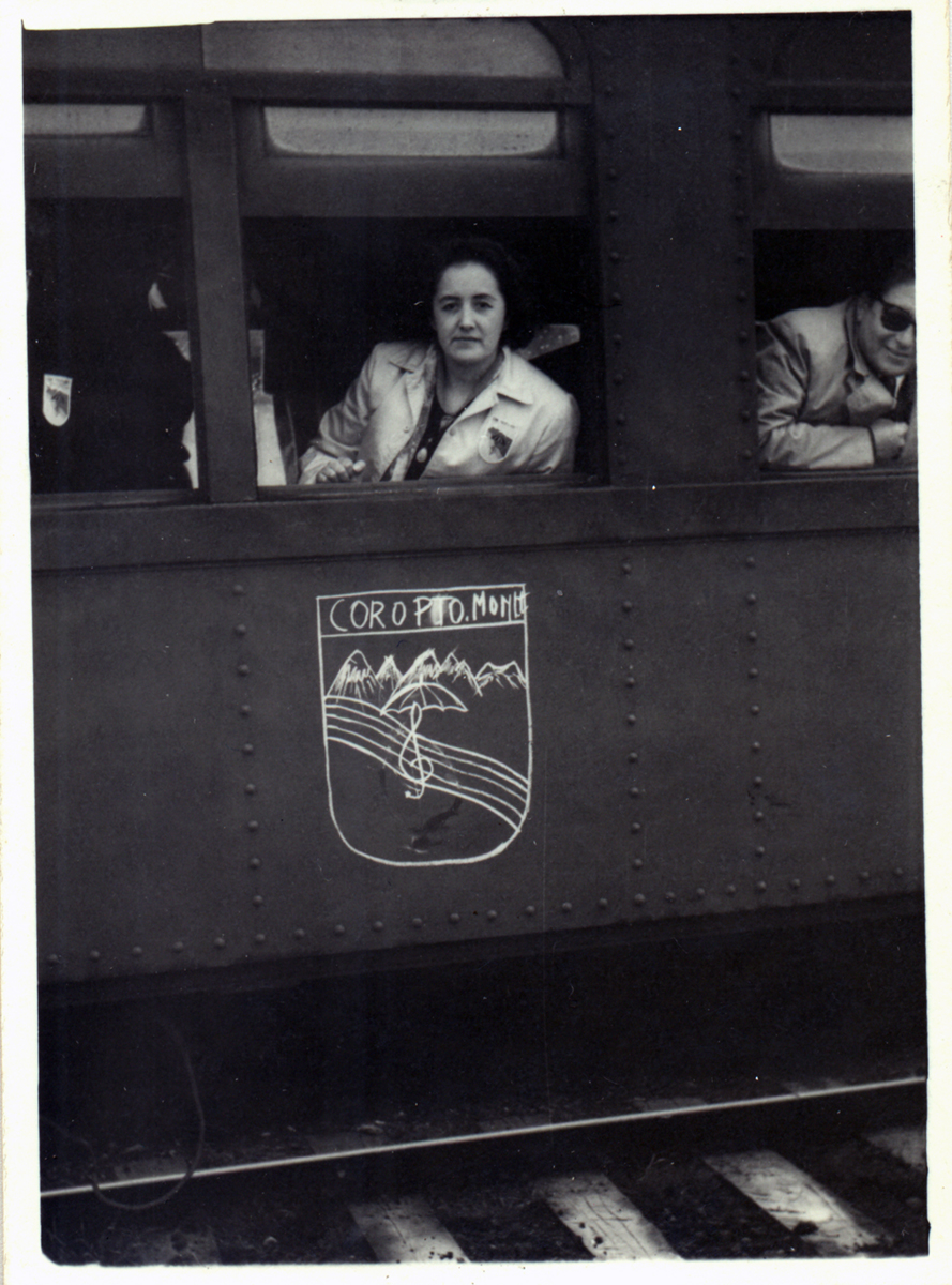 El Coro de Puerto Montt viajando en tren desde Puerto Montt a Melipilla