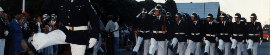 Desfile aniversario del Cuerpo de Bomberos