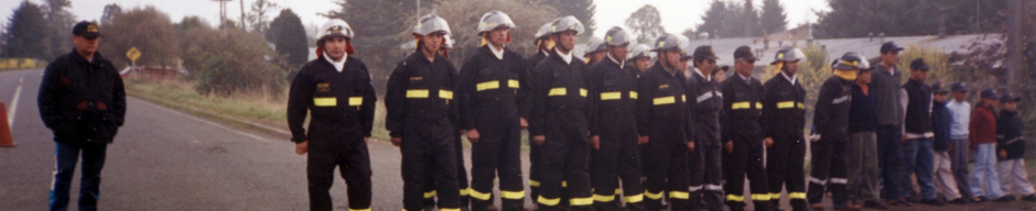 Saludo y honores en aniversario de Carabineros