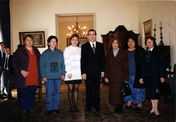 Visita Escuela Colonia de Catemu al Palacio de la Moneda Visita Escuela Colonia de Catemu al Palacio de la Moneda
