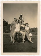 Chicas en el bote Chicas en el bote