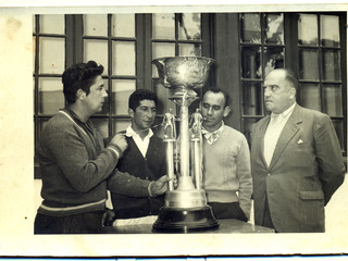 Presidente y jugador del club deportivo El Tabo Presidente y jugador del club deportivo El Tabo