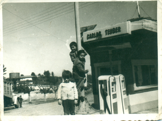 Servicentro Esso Carlos Teuber