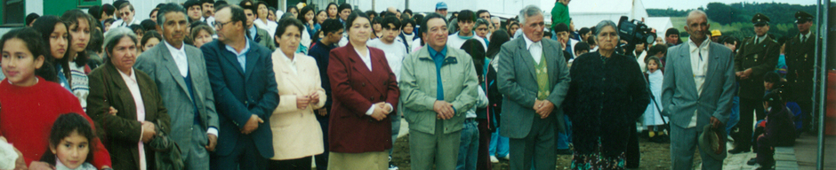 Vecinos en inauguración Población