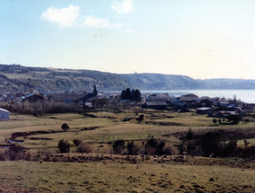 Vista de Achao desde el cementerio