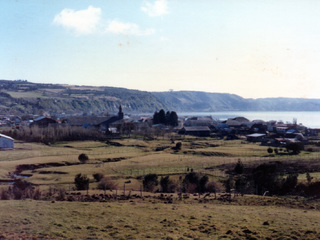 Vista de Achao desde el cementerio