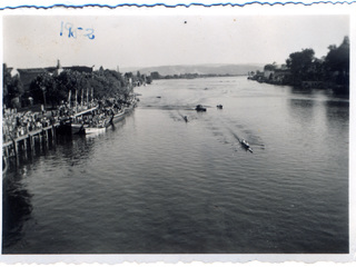 Regatas en el río Valdivia