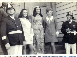 Reina de Puerto Octay y su corte Reina de Puerto Octay y su corte