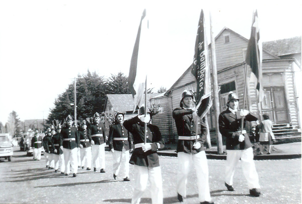 Bomberos en desfile