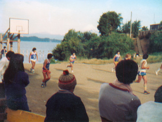 Actividades deportivas en playa Raquel