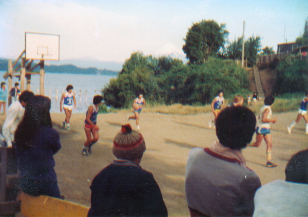 Actividades deportivas en playa Raquel