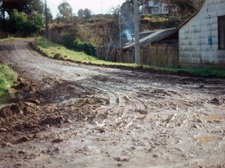 Acceso población Villa El Lago