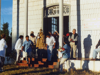 Virgen Peregrina en playa Maitén