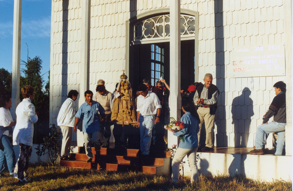 Virgen Peregrina en playa Maitén