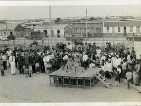 Acto cívico en la plaza de Tongoy