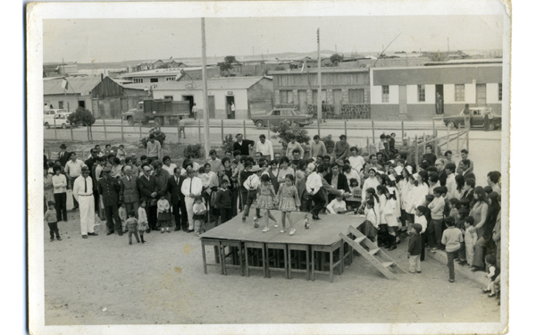 Acto cívico en la plaza de Tongoy