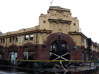 Frontis del Mercado Modelo tras el incendio