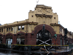 Frontis del Mercado Modelo tras el incendio