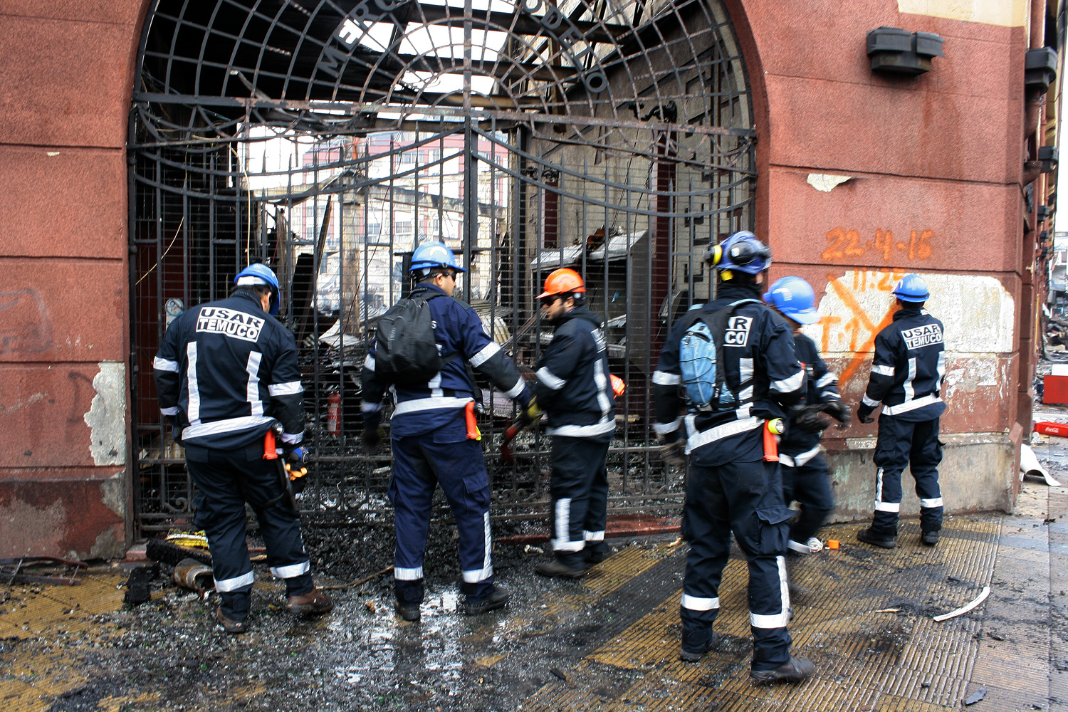 Brigada USAR de Bomberos en el incendio del Mercado Modelo