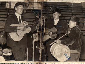 Presentación musical de los  hermanos González