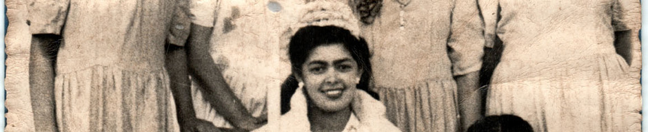 La reina y sus acompañantes La reina y sus acompañantes