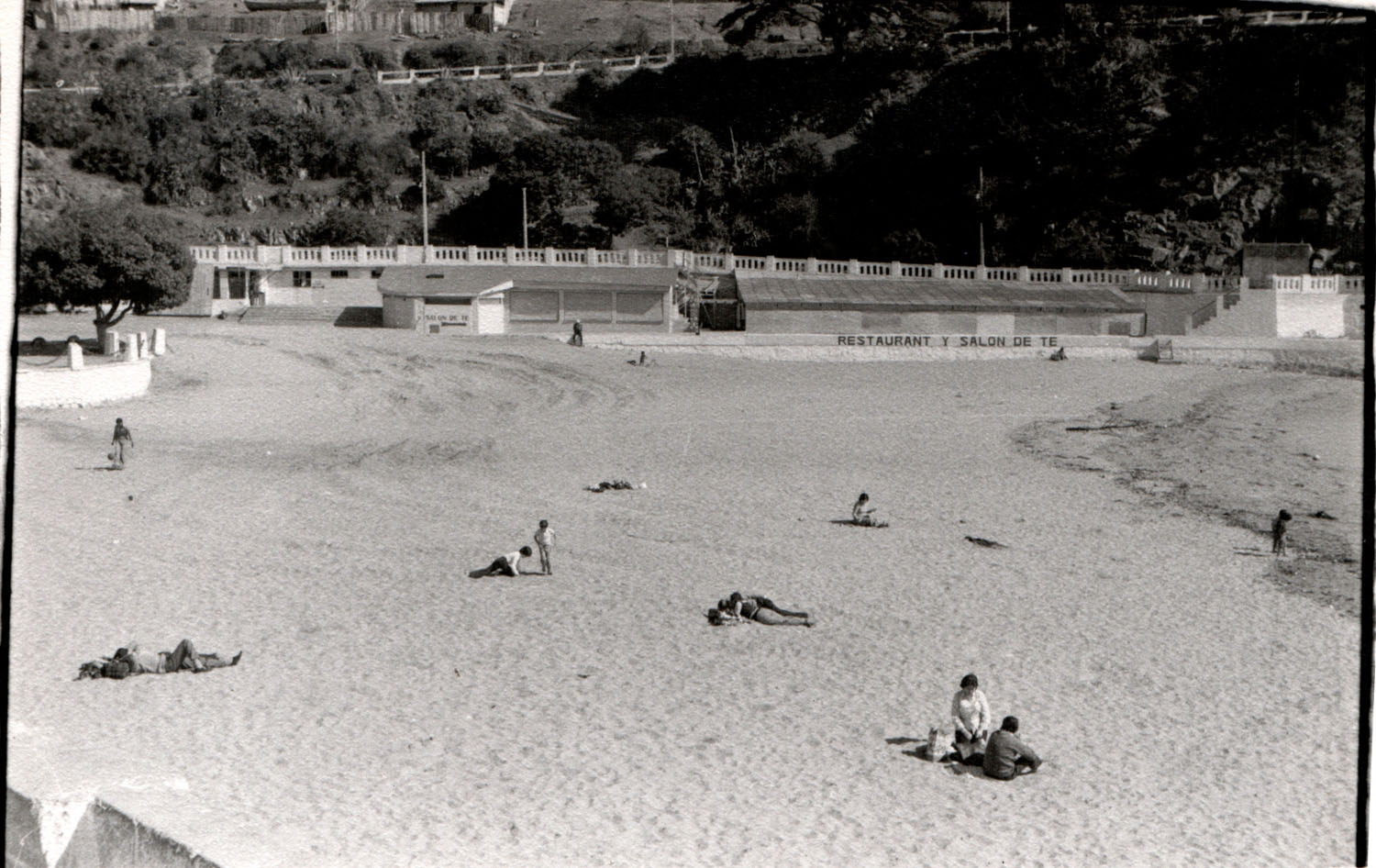 Playa Las Torpederas al fin del verano