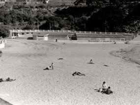 Playa Las Torpederas al fin del verano