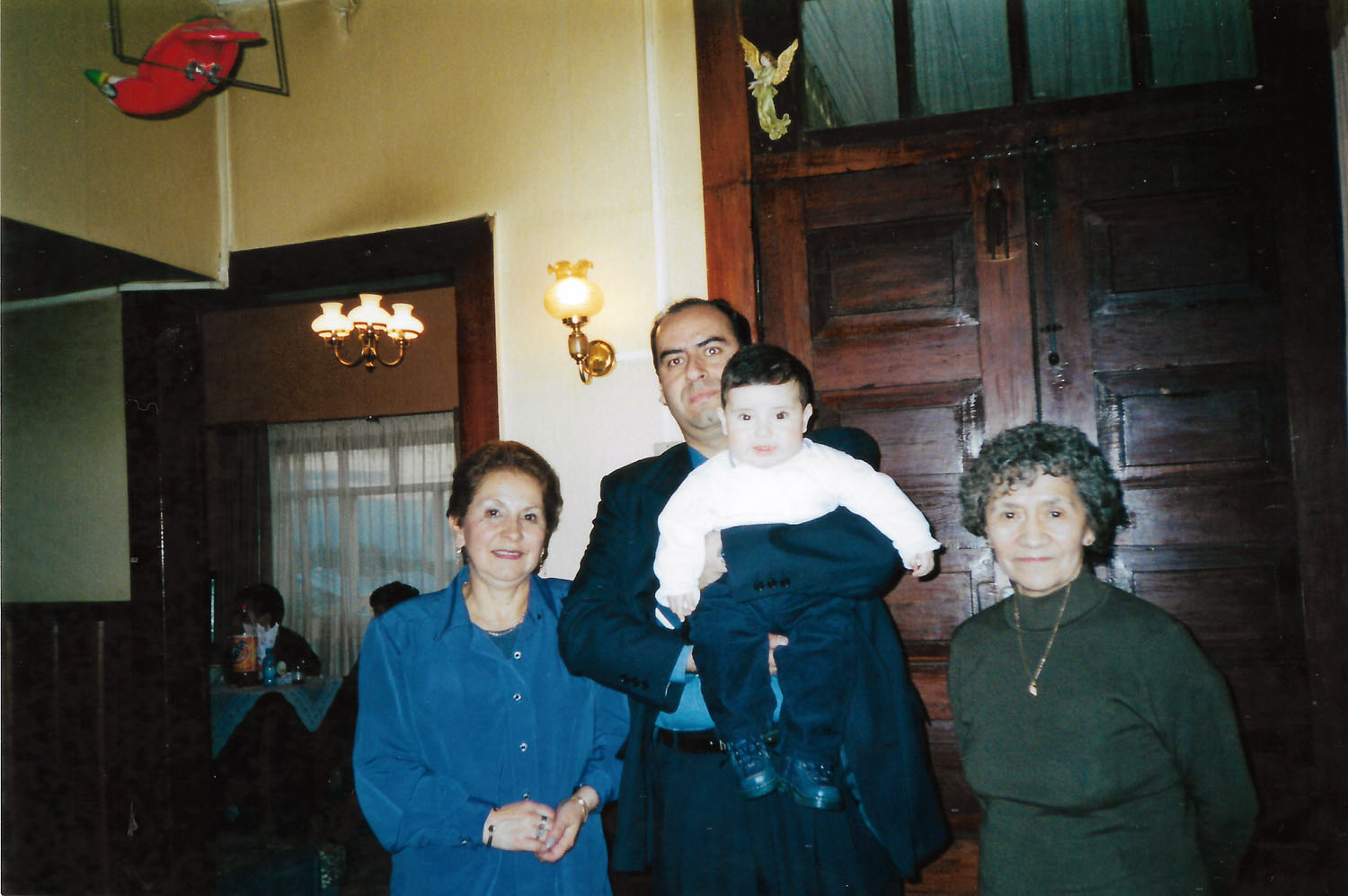 Celebración de bautizo de Vicente Celebración de bautizo de Vicente