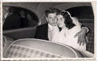Paseo en auto de los novios Paseo en auto de los novios