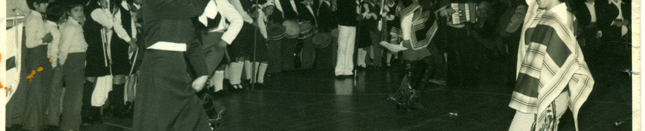 Cueca en el gimnasio municipal