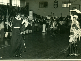 Cueca en el gimnasio municipal