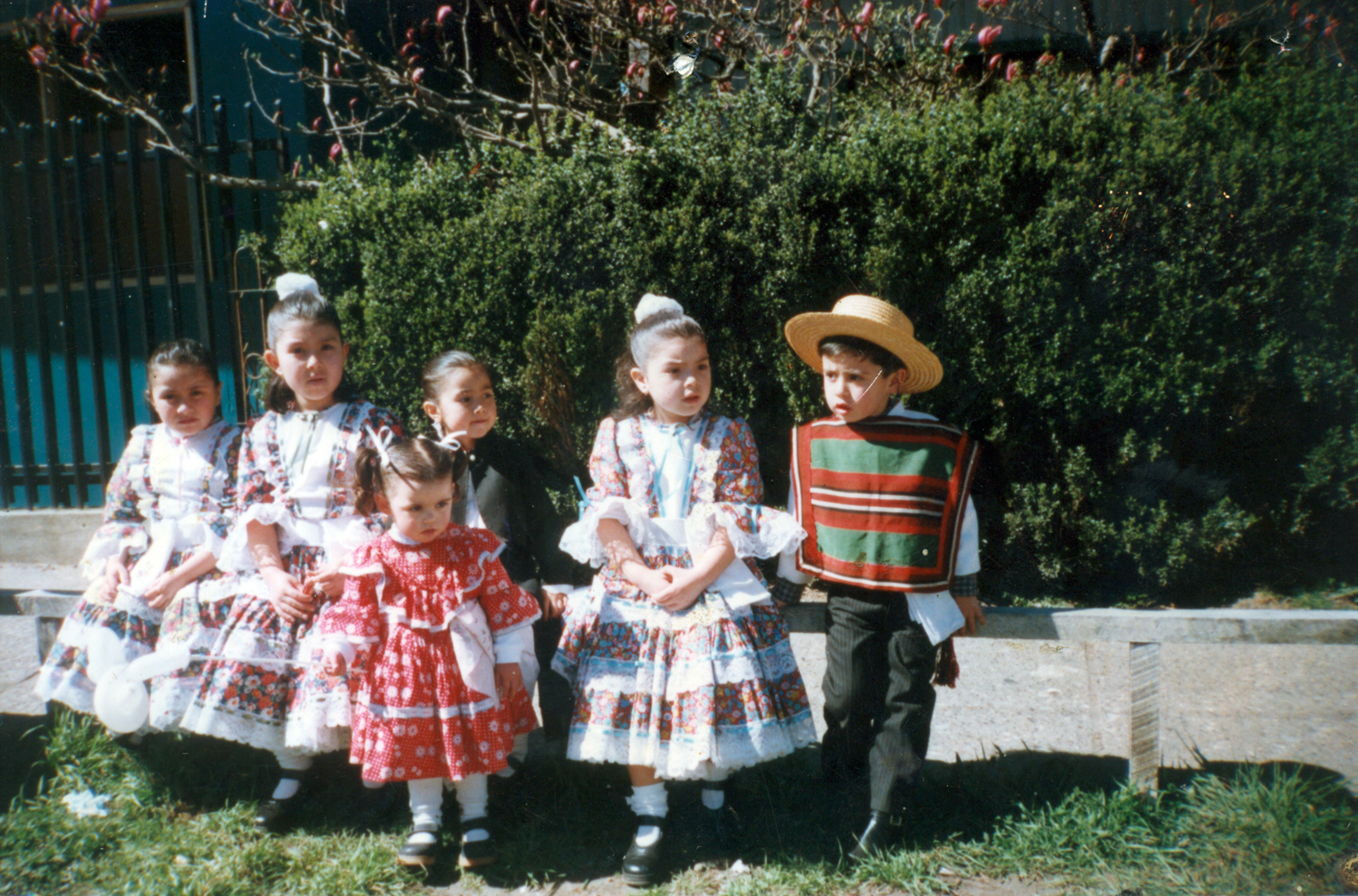 Hijos de integrantes del conjunto Lolquellén Hijos de integrantes del conjunto Lolquellén