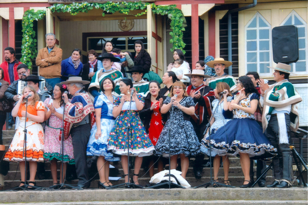 Esquinazo misa chilena Esquinazo misa chilena