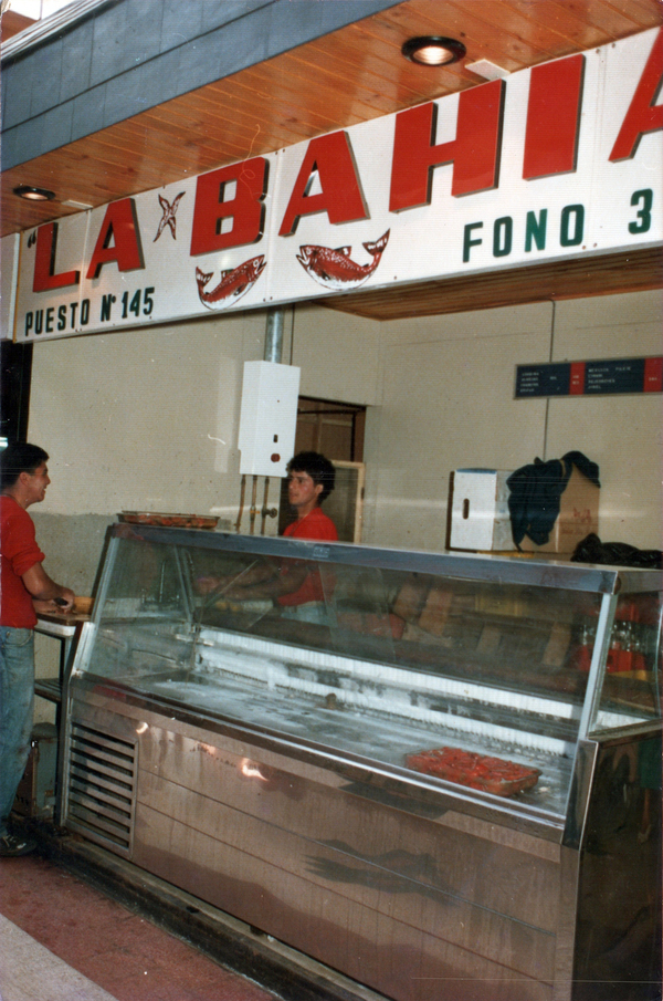 Pescadería La Bahía en el mercado