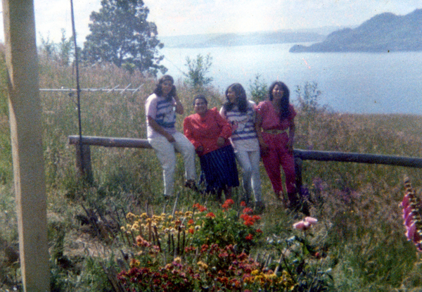 Tarde de verano frente al lago Tarde de verano frente al lago