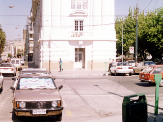 Fachada posterior de la Biblioteca Pública Santiago Severin