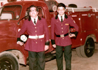 Padre e hijo bomberos Padre e hijo bomberos