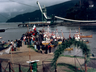 Inicio de la procesión de San Pedro en el muelle de pescadores Inicio de la procesión de San Pedro en el muelle de pescadores
