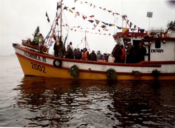 Embarcación Alondra II en la procesión de San Pedro Embarcación Alondra II en la procesión de San Pedro