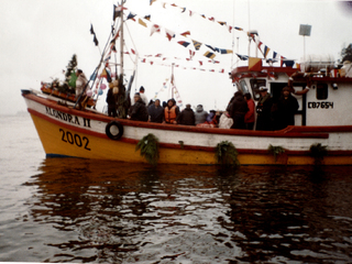 Embarcación Alondra II en la procesión de San Pedro Embarcación Alondra II en la procesión de San Pedro
