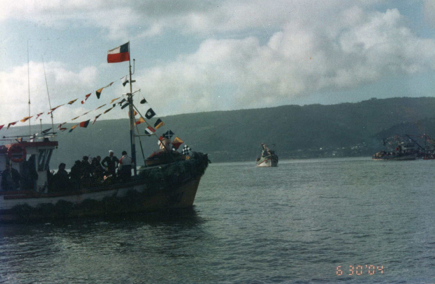 Procesión de San Pedro en una tarde nublada Procesión de San Pedro en una tarde nublada