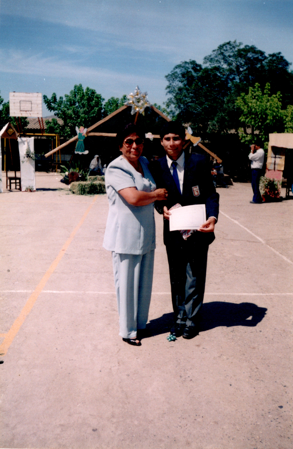 Finalización año escolar 2000 Finalización año escolar 2000